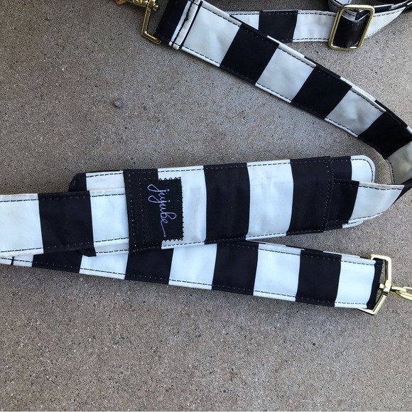 Jujubee B.F.F.  Backpack Diaper Bag- First Lady. - Picture 5 of 8